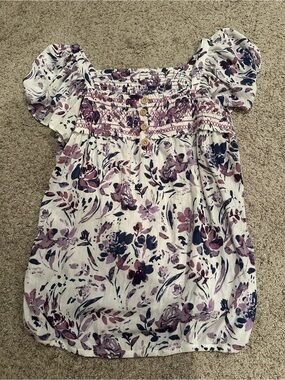 Maurices White Floral Smocked Puff-Sleeve Top